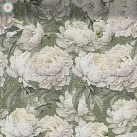 Weiße Blüten mit Blattwerk